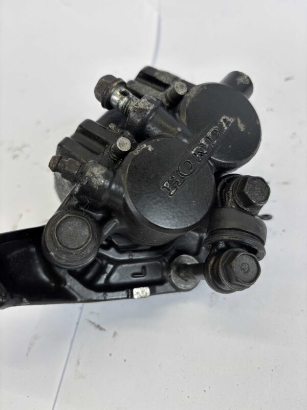 Honda GL1200A Remklauw links voor